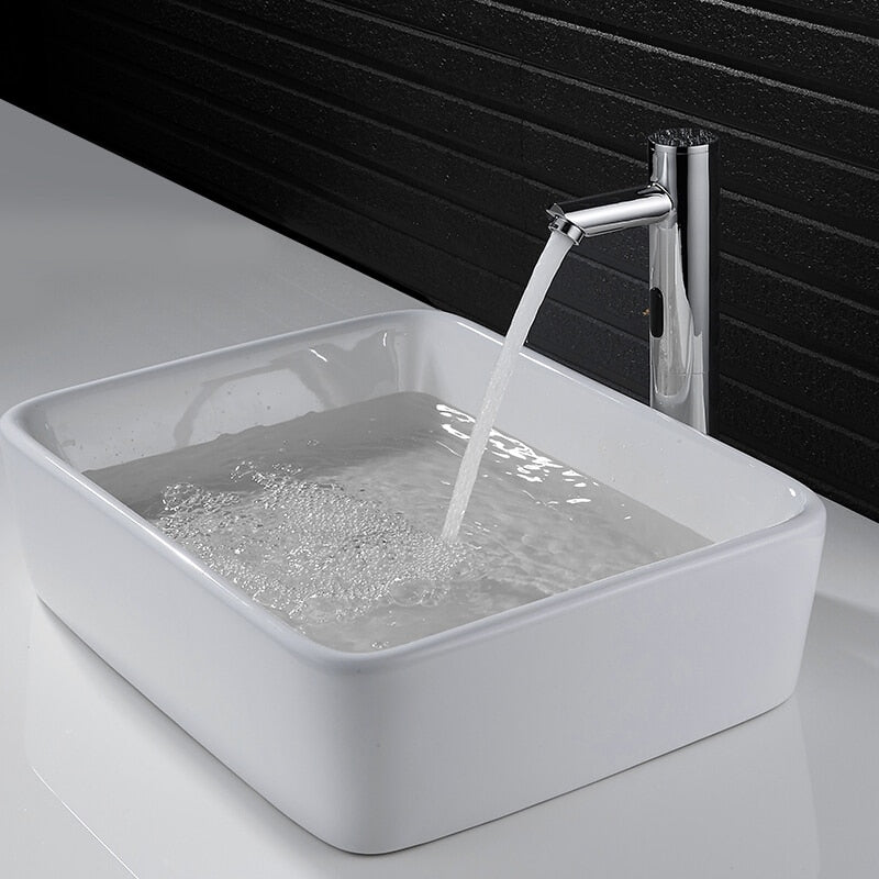 Skanto | AquaSense Automatische Infrarot-Sensorarmatur – Berührungslose Wassersteuerung für Hygiene & Effizienz