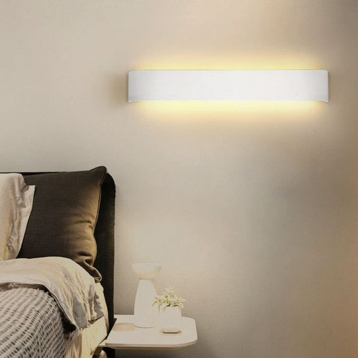 Skanto | Moderne LED-Wandleuchte – Elegantes schwarzes Aluminiumlicht