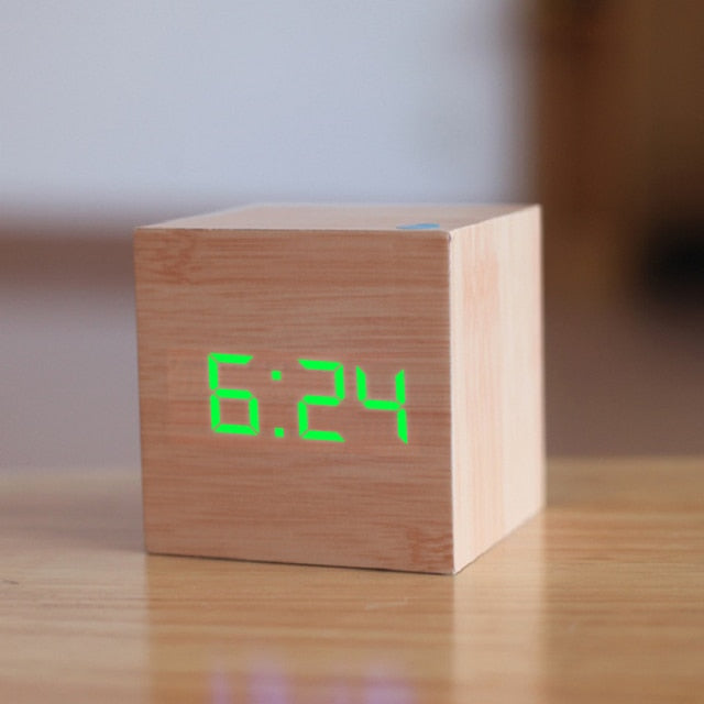 LED-Wecker aus Holz | Würfel-Digitalwecker mit Sprachsteuerung