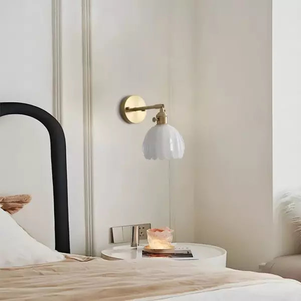 RetroLume – Tulpen-Glas-Wandleuchte mit Vintage-Charme Skanto