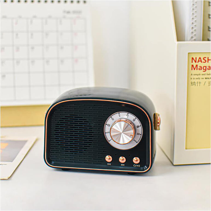 Skanto | Retro Runder Radio Bluetooth Lautsprecher | Kabellos | Tragbar | Stylischer Sound für Zuhause und unterwegs
