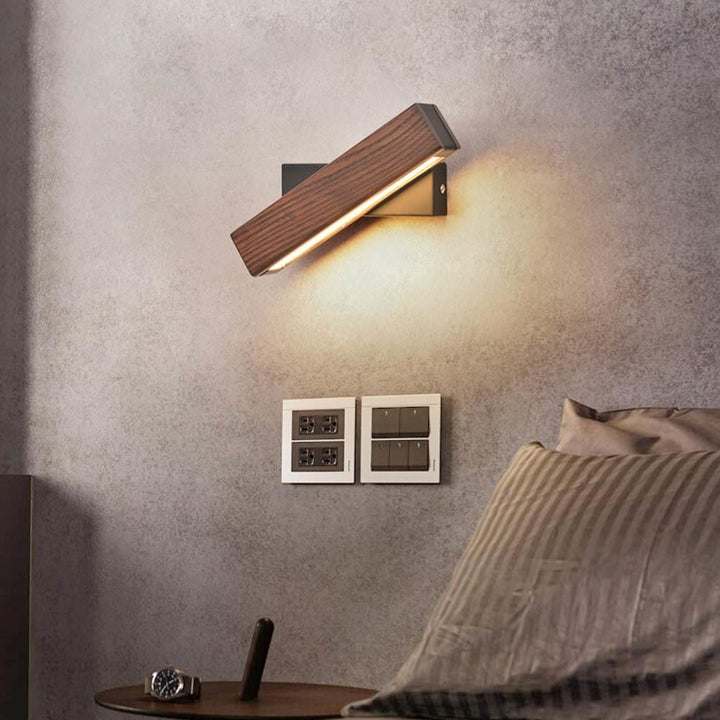 Skanto | Drehbare Holz-LED-Wandlampe - Jasper