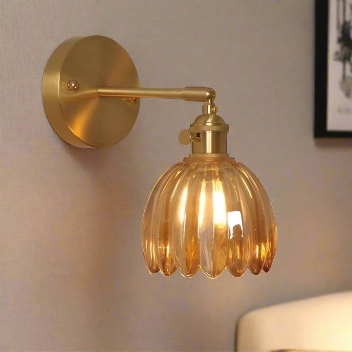 Skanto | Glas-Tulpen-Wandleuchte | Elegante Blumenbeleuchtung für ein stilvolles Interieur – MurCharm