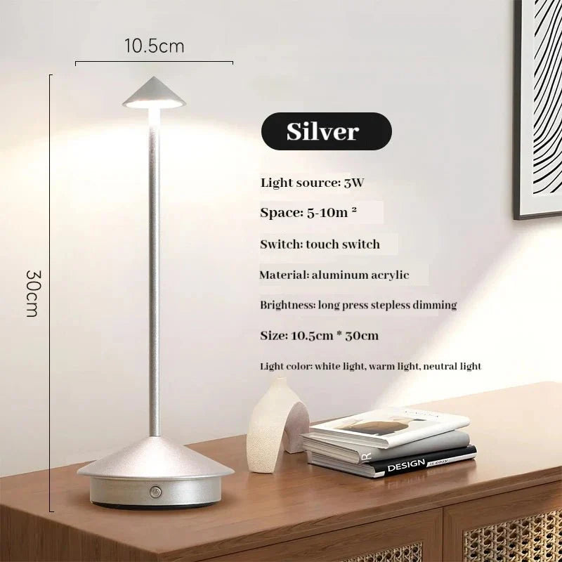 Skanto | Elegante wiederaufladbare Metall-Tischlampe