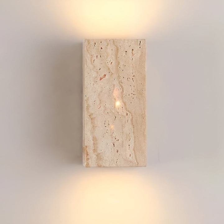 Skanto | Travertin-Wandlampe für eine warme und elegante Atmosphäre