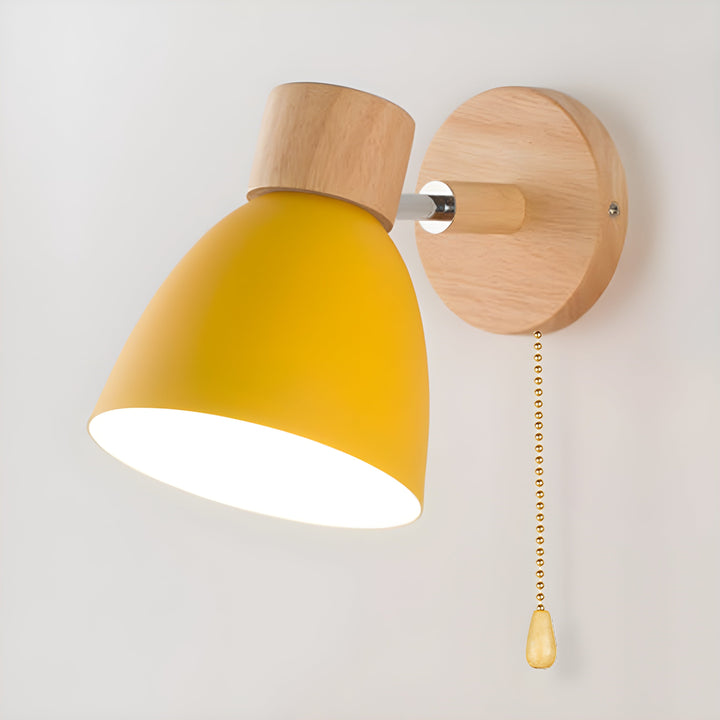 Skanto | Nordische Wandlampe aus Holz mit Schalter für das Schlafzimmer