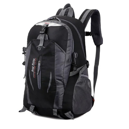 Skanto | Clotilde – Wasserdichter Outdoor-Reiserucksack mit mehreren Fächern