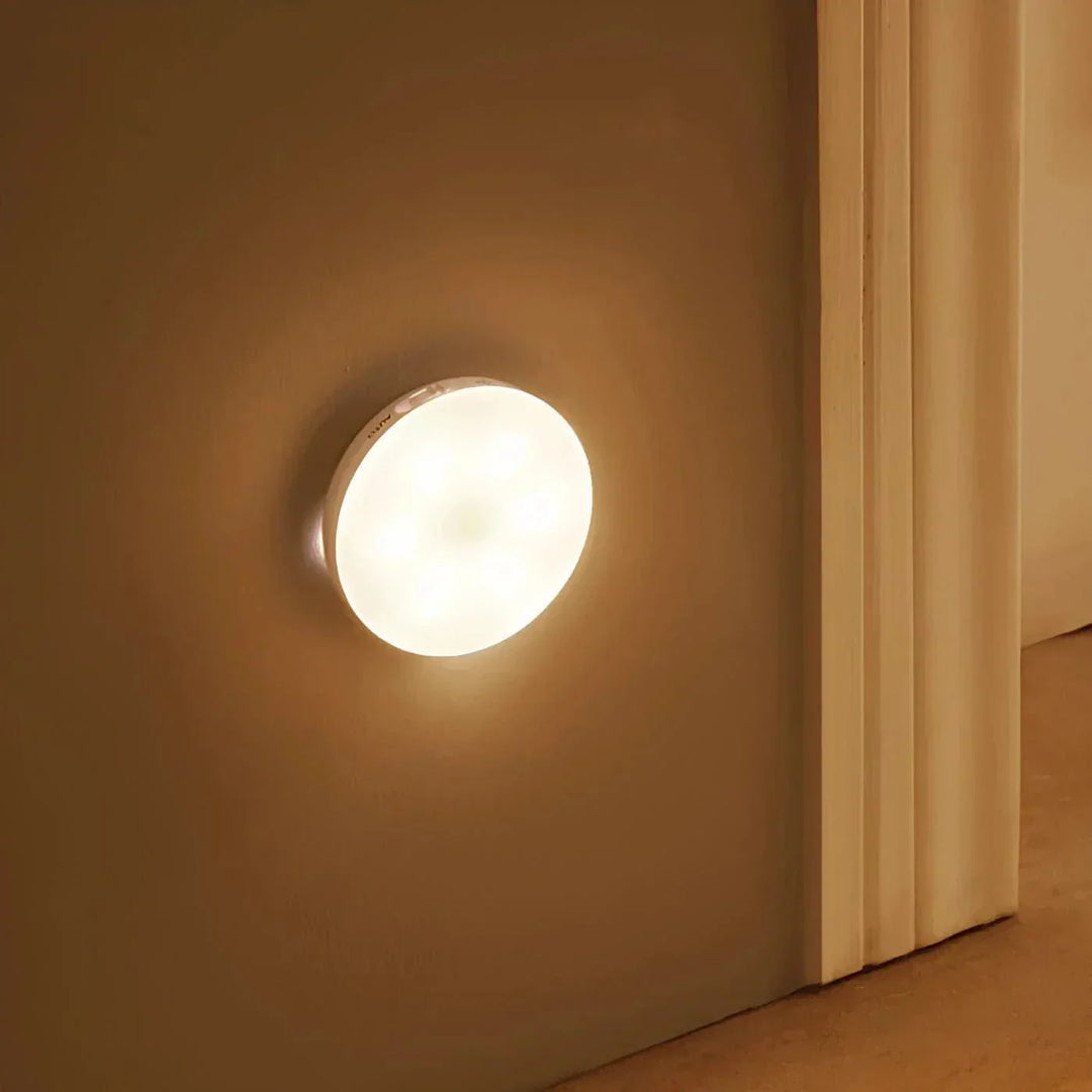 Skanto | Wiederaufladbare LED-Leuchte mit Bewegungssensor | Energiesparend, USB-wiederaufladbar & Ideal für Gehwege, Treppen, Kleiderschränke & Schränke