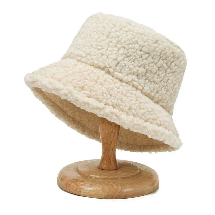 Skanto | Livia Damen Teddy Bucket Hat aus warmer Lammwolle