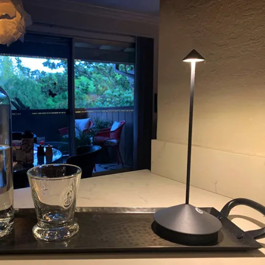 Skanto | Skanto Kabellose LED-Tischlampe - ClarityGlow